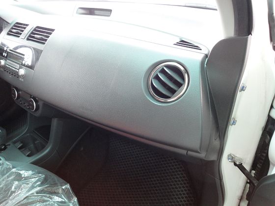 Suzuki 鈴木 Swift  照片5