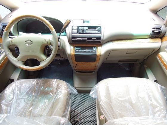 Nissan 日產 Serena QRV 照片2