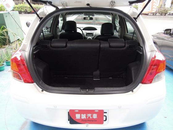 Toyota豐田 Yaris  照片9