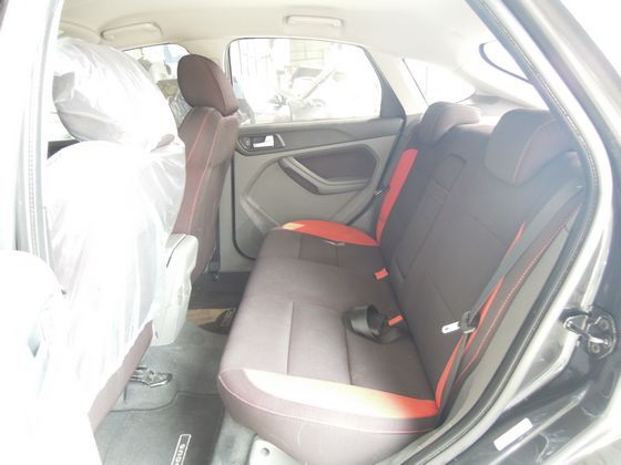 Ford 福特 Focus 2.0 照片4