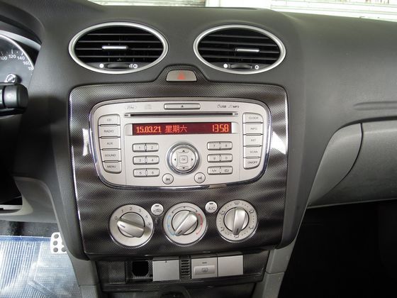 Ford 福特 Focus 2.0 照片6