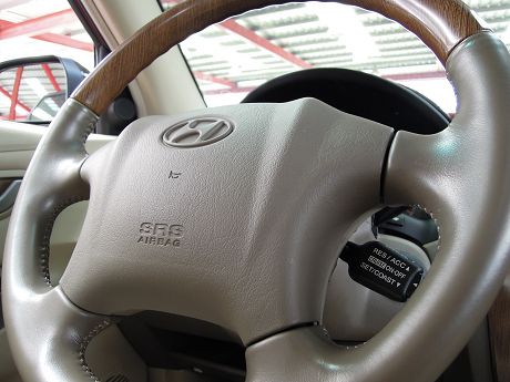 Hyundai 現代 Tucson汽油 照片3