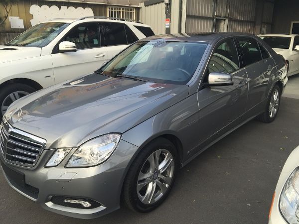 BENZ E250 照片3