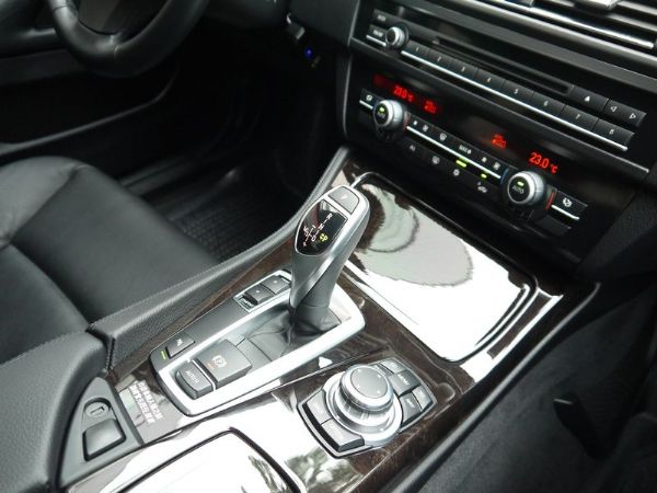 2012年 BMW 520i 總代理 照片7