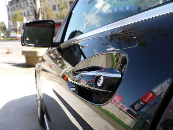 2012年 Benz C250 AMG 照片5