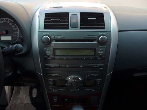 Toyota豐田 Vios  照片6