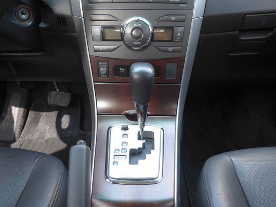 Toyota豐田 Vios  照片7