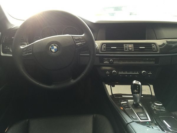 BMW 528 照片4