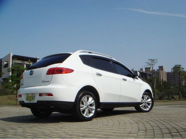 2011 LUXGEN SUV 照片3