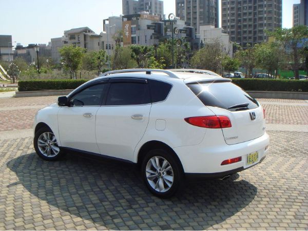 2011 LUXGEN SUV 照片9