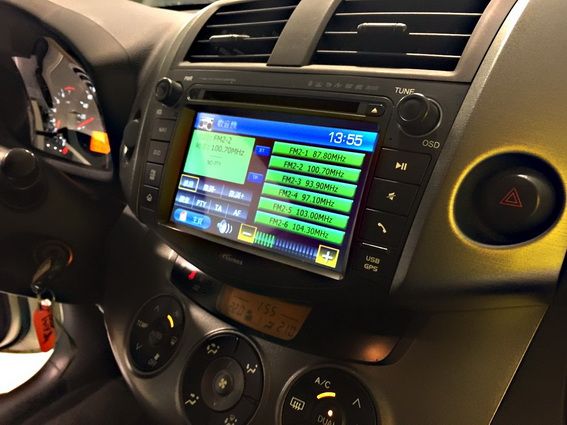 10 RAV4 珍珠白 可全額貸 照片8