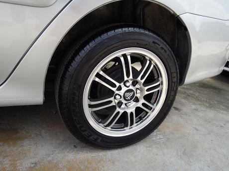 Toyota豐田 Vios 照片9