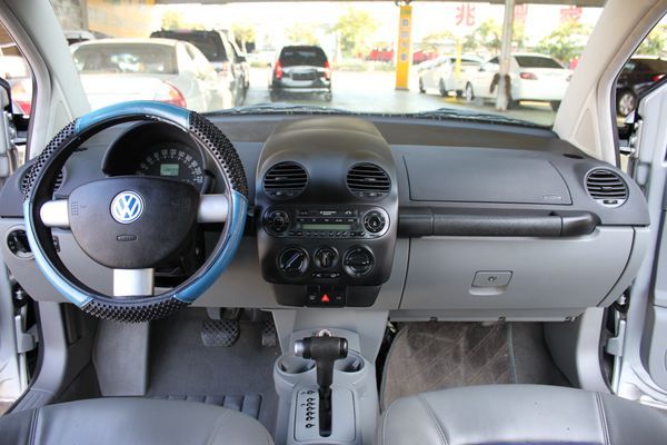 尊翔汽車 VW BETTLE 免頭款 照片3
