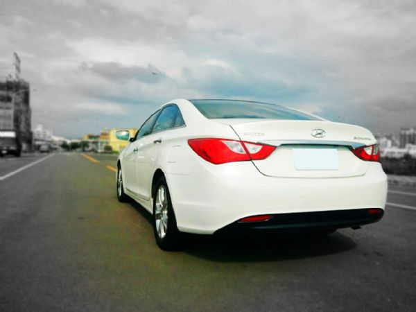  2012 Sonata 2.4最頂級 照片9