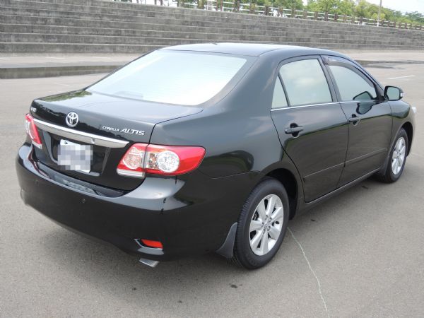 2010年1800cc 黑色Altis  照片6