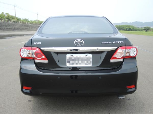 2010年1800cc 黑色Altis  照片7