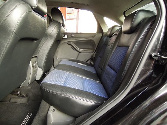 Ford 福特 Focus 2.0 照片7