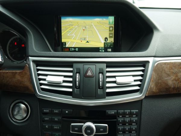 2012年式 Benz E350 照片8