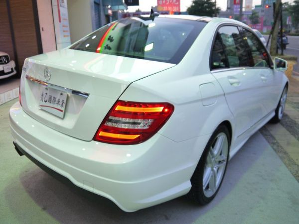 2013年式 Benz C250 照片3