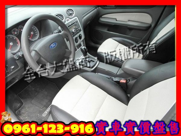 2005年Ford福特Focus 5D銀 照片3