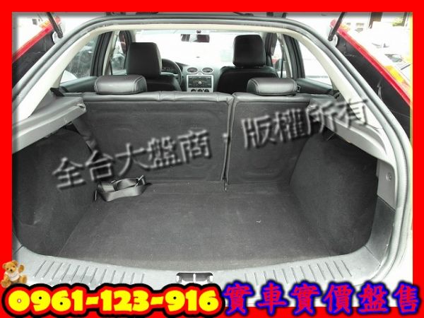 2005年Ford福特Focus 5D銀 照片7