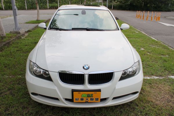E90 320 2.0 總代理 免頭款 照片2
