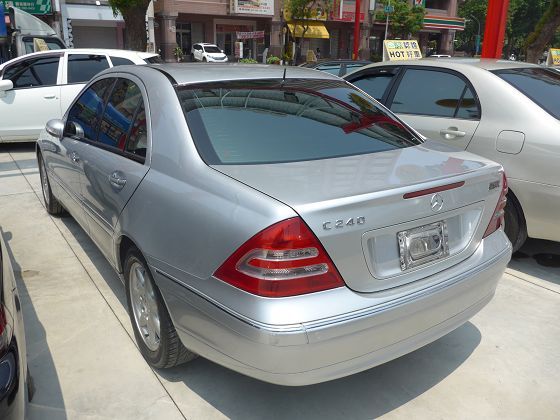 Benz 賓士 C-Class C240 照片10