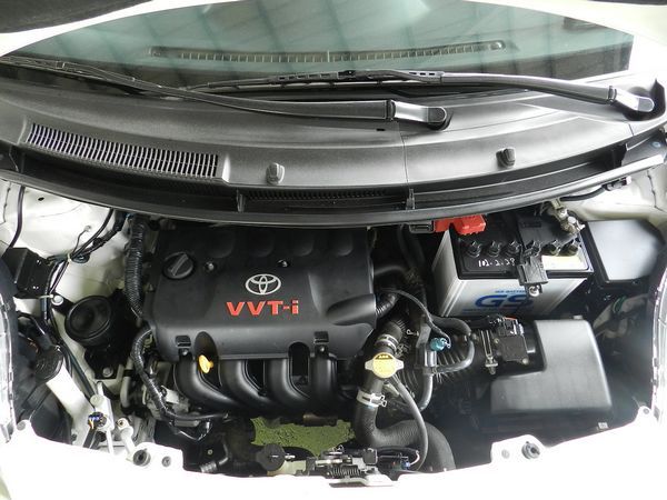 Yaris G版 1.5 亞力士 白 C 照片6