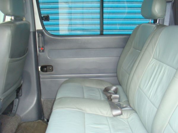 TOYOTA HIACE 照片8