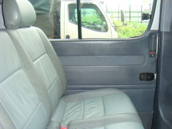 TOYOTA HIACE 照片9
