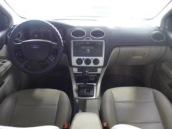 Ford 福特 Focus 1.8 4D 照片2