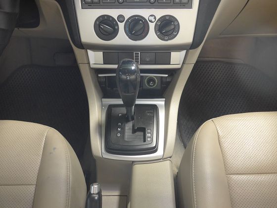 Ford 福特 Focus 1.8 4D 照片8
