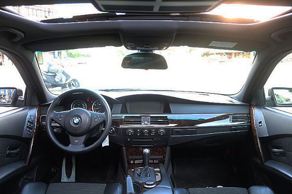 BMW 525 M-SPORT 照片5