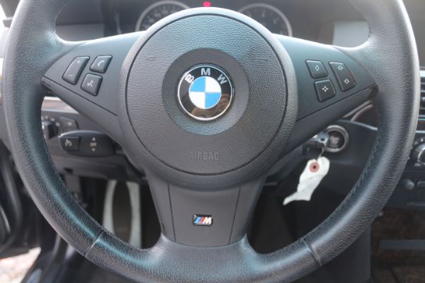 BMW 525 M-SPORT 照片8