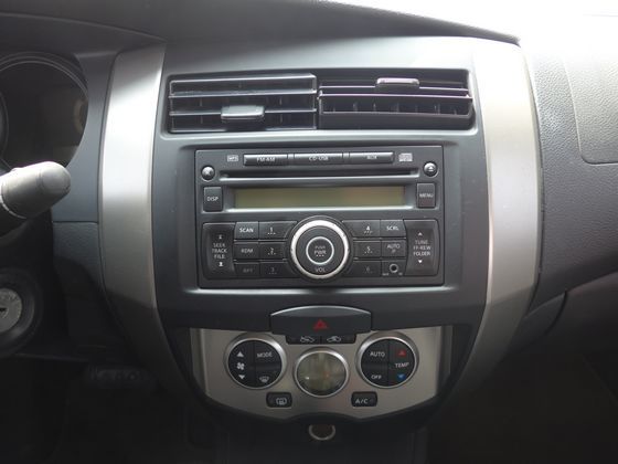 Nissan 日產  Livina 照片6