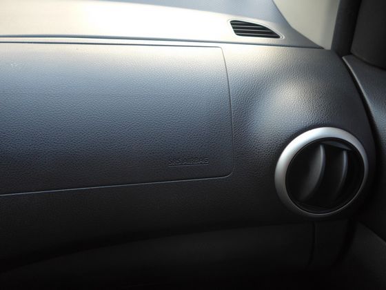 Nissan 日產  Livina 照片8