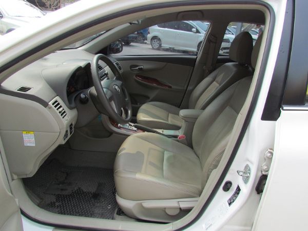 2010 豐田 Altis 1.8 白 照片7