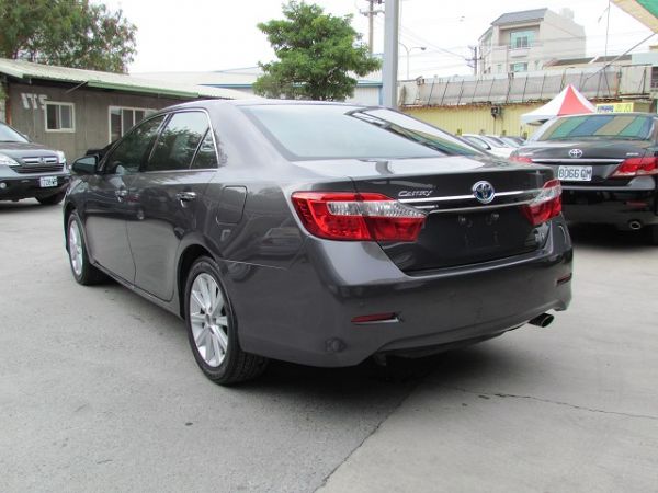 2012 豐田 Camry 油電車 照片4