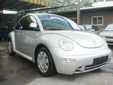 2000 VW Beetle 2.0 銀 照片6