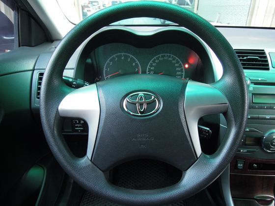 Toyota豐田  Altis 照片3