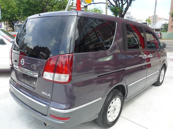 日產 serena Q-RV 2.0 灰 照片10