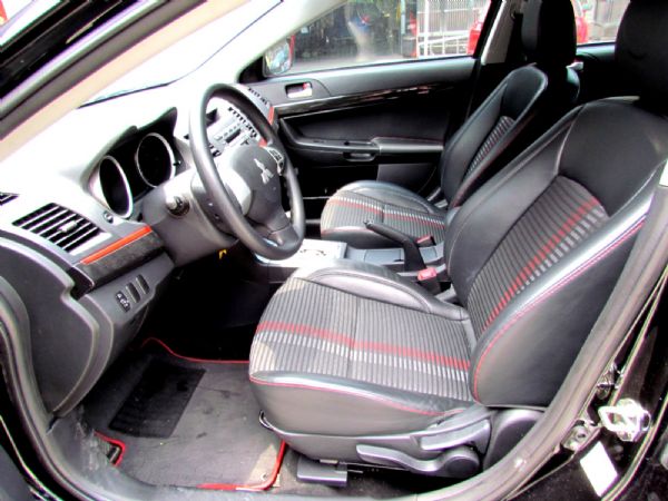 2014 三菱 Fortis IO版 照片7