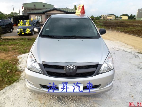 豐田。INNOVA。2.7。2010年 照片1