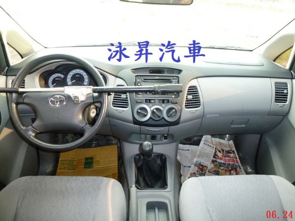 豐田。INNOVA。2.7。2010年 照片4