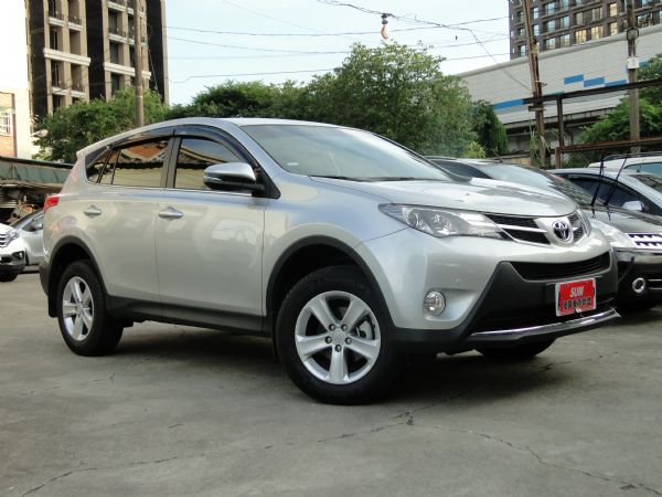 RAV4 14年E-HI~只跑4千 照片10