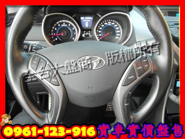 2012年現代 Elantra 1.8白 照片4