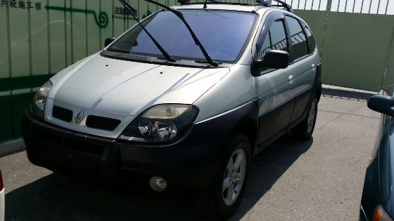 2002年 Renault 雷諾 RX4 照片1