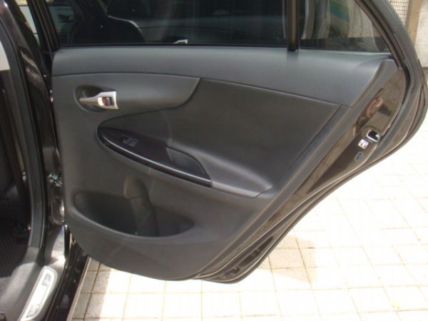 TOYOTA ALTIS 照片6