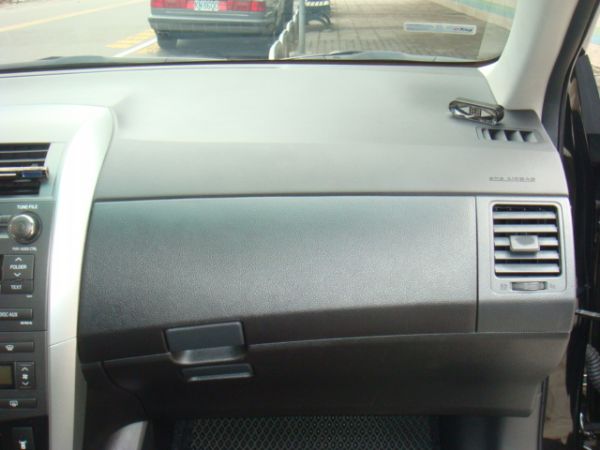 TOYOTA ALTIS 照片10