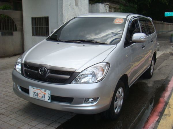 TOYOTA INNOVA 照片1